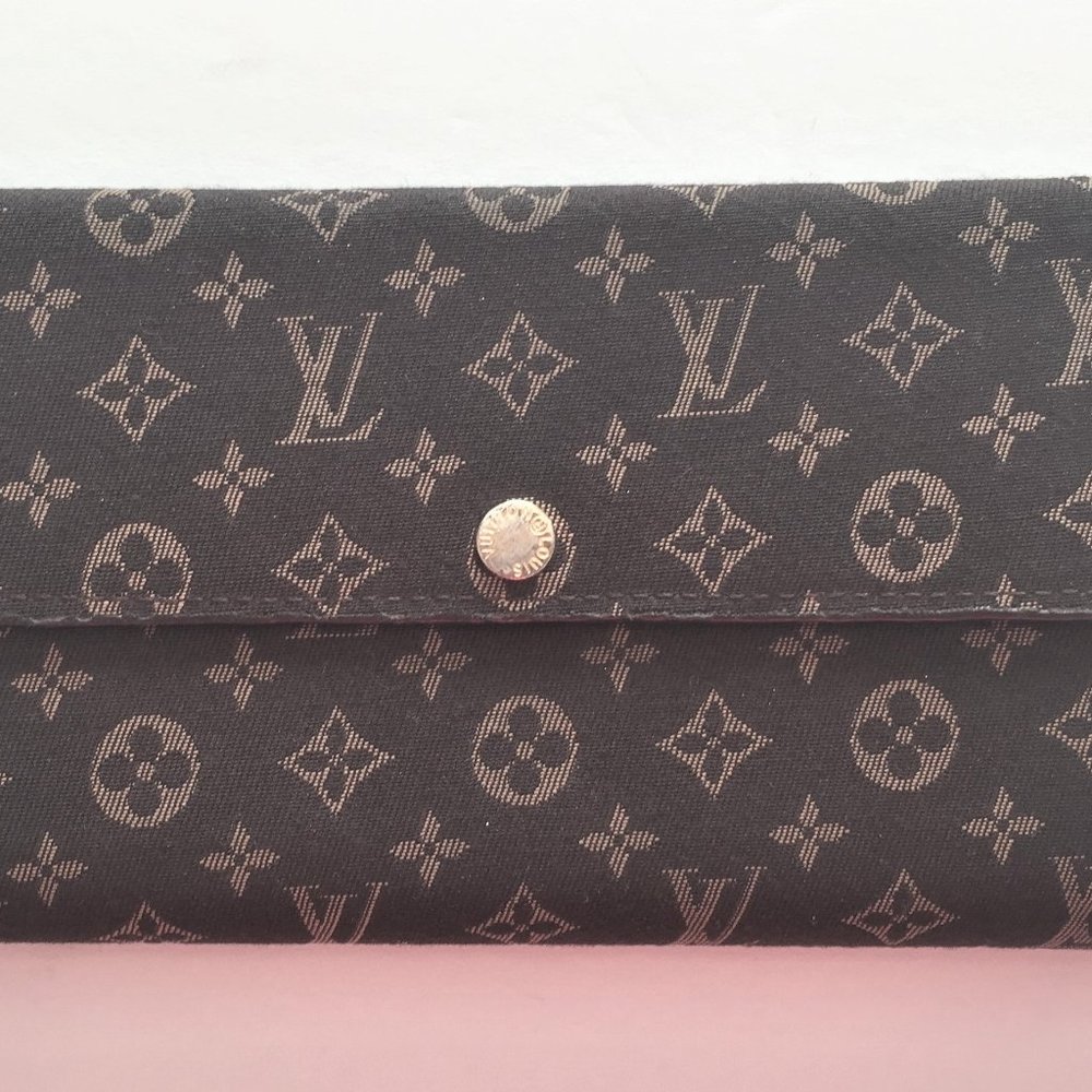 LOUIS VUITTON WALLET-NWT-COPY